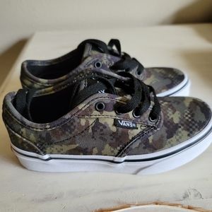 Little boys digital camo vans size 13